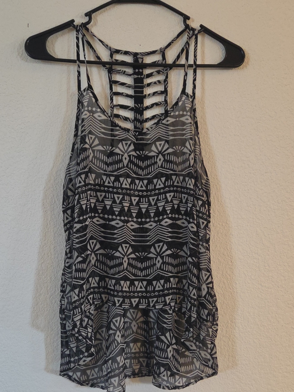 Forever 21 Black & White Geometric Ladder-Back Camisole
